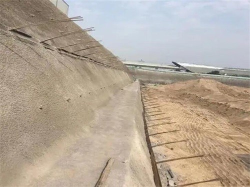 琼海河道边坡加固